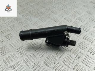 фланец (тройник) системы охлаждения Volkswagen Golf 5 поколение 2006, 2.0 л., дизель, МКПП, чёрный, хетчбэк 5 дв., 03G121132