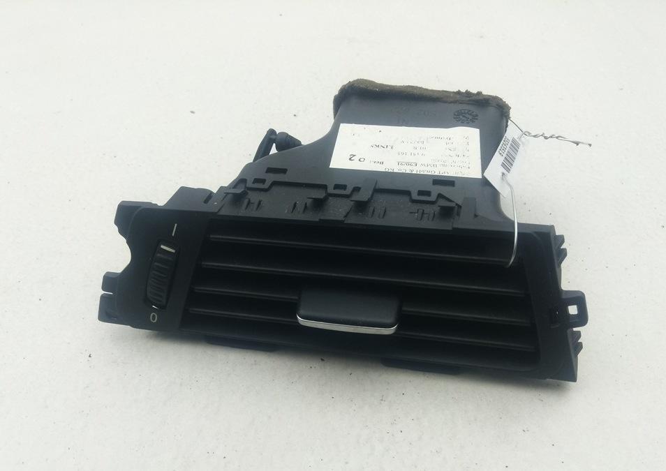 дефлектор обдува салона BMW 3 E90/E91/E92/E93 2007, 2.0 л., бензин, МКПП, синий, седан, 9123297 - фото №1