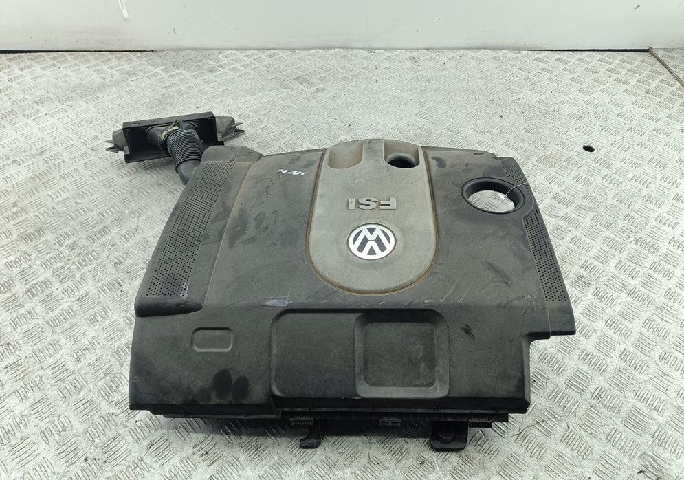 корпус воздушного фильтра Volkswagen Passat B6 2007, 1.6 л., бензин, МКПП, чёрный, универсал