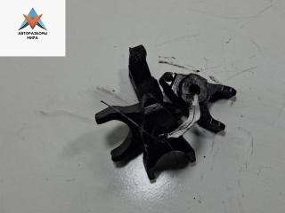 крепление форсунки Toyota Avensis 2 поколение (T250) 2004, 2.0 л., дизель, МКПП, серый, универсал