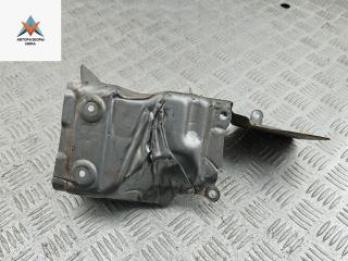 тепловой экран глушителя Skoda Fabia 2 поколение (5J) 2009, 1.2 л., бензин, МКПП, серый, хетчбэк 5 дв., 03D253035F