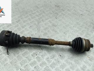 полуось передняя левая (приводной вал, ШРУС) Volkswagen Passat B5 [рестайлинг] 2001, 2.0 л., бензин, МКПП, синий, универсал