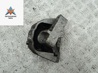 подушка крепления двигателя Volkswagen Golf 4 поколение 1998, 1.6 л., бензин, АКПП, серый, хетчбэк 3 дв.