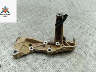 рычаг передний правый Volkswagen Caddy 3 поколение 2005, 2.0 л., дизель, МКПП, белый, фургон