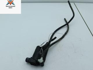 насос (моторчик) омывателя стекла Volvo S40 2 поколение 2004, серый, универсал, 1S7117K624FD