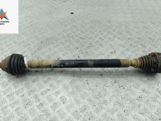 полуось передняя правая (приводной вал, ШРУС) Volkswagen Caddy 3 поколение 2005, 2.0 л., дизель, МКПП, белый, фургон