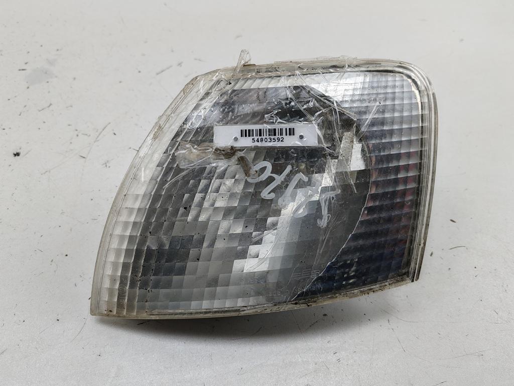 Поворотник (указатель поворота) левый Volkswagen Passat B5 1999, 1.9 л., дизель, МКПП, синий, универсал, 3B0953049C