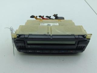 блок управления печки / климат-контроля Volkswagen Passat B5 1998, 1.8 л., бензин, МКПП, зелёный, универсал, 3B1907044A