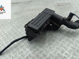 корпус воздушного фильтра Volkswagen Passat B6 2008, 1.9 л., дизель, МКПП, красный, универсал