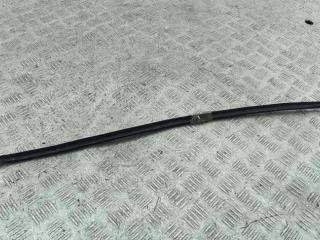 молдинг лобового стекла Volkswagen Passat B6 2007, 2.0 л., дизель, МКПП, серый, универсал