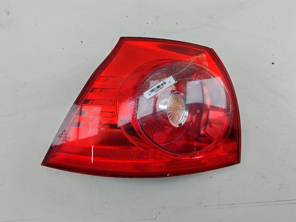 фонарь задний левый Volkswagen Golf-5 2007, 1.4 л., бензин, МКПП, серый, хетчбэк 3 дв., 1K6945095N