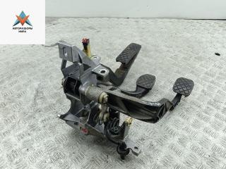 узел педальный (блок педалей) Volkswagen Passat B5 1997, 1.8 л., бензин, МКПП, синий, универсал