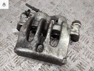 суппорт передний правый Mercedes-Benz Vito-2 / Viano W639 2010, 3.0 л., дизель, АКПП, красный, микроавтобус