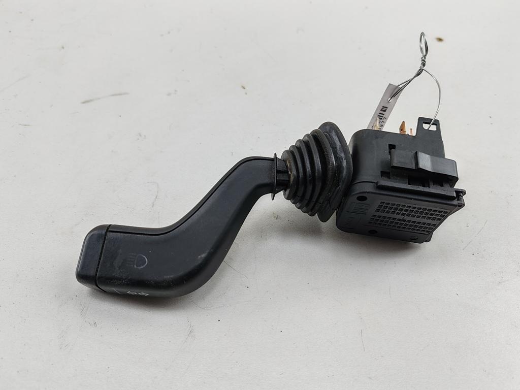 переключатель поворотов Opel Vectra B 1997, 1.8 л., бензин, МКПП, зелёный, универсал, 90221174