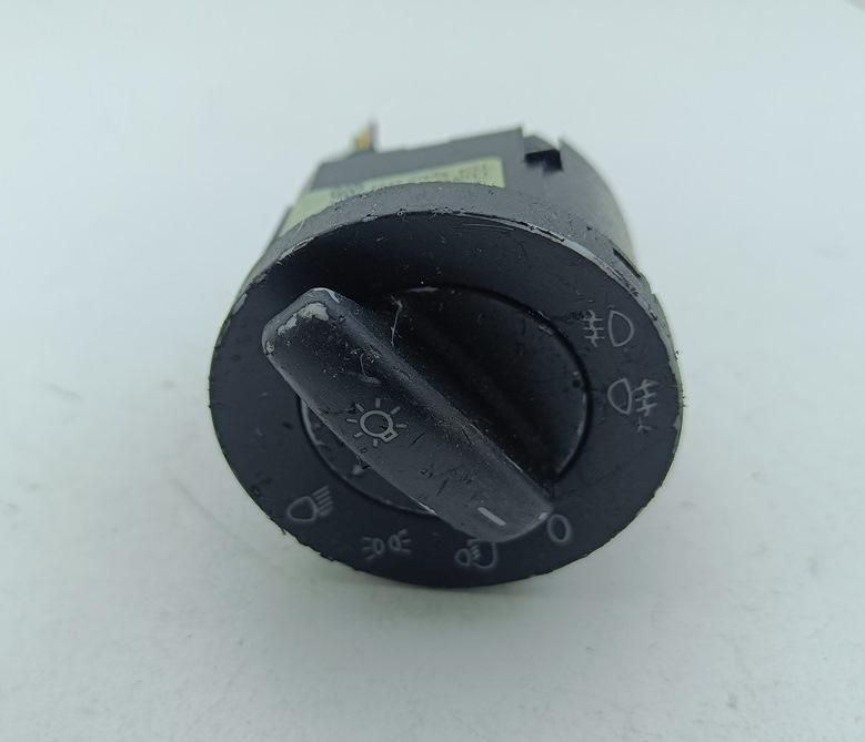 переключатель света Volkswagen Touran 2005, 2.0 л., дизель, МКПП, чёрный, минивэн, 1T0941431A