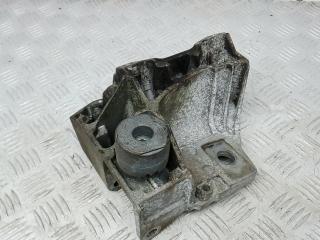 Подушка двигателя дизельная Volvo XC60 1 поколение 2009, 2.4 л., дизель, МКПП, внедорожник 5 дв.