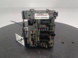 блок предохранителей Peugeot 307 1 поколение 2004, цвет, 9646405280