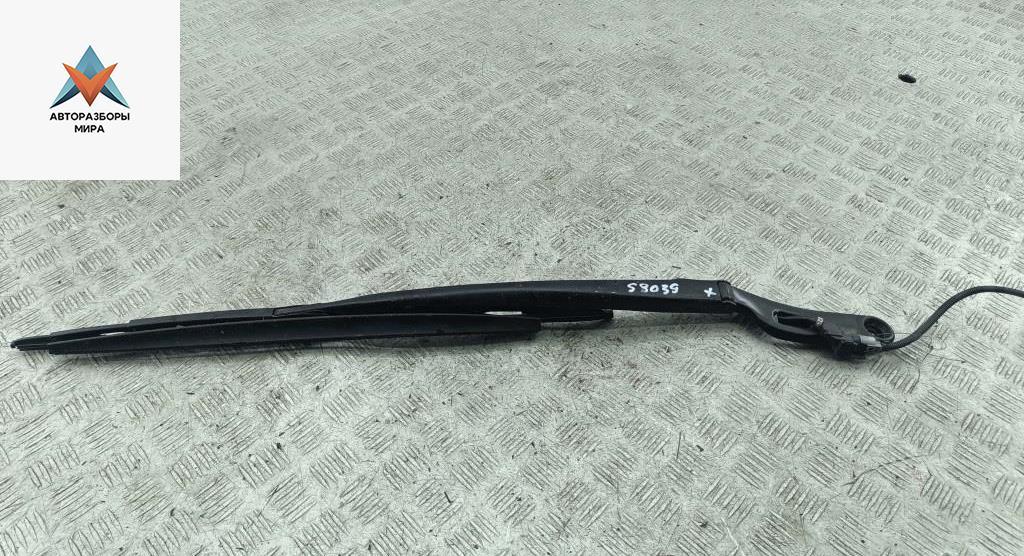 Щеткодержатель (поводок стеклоочистителя) передний BMW 7 серия E65/E66/E67 2002, 3.6 л., бензин, АКПП, зелёный, седан, 7008959 - фото №1