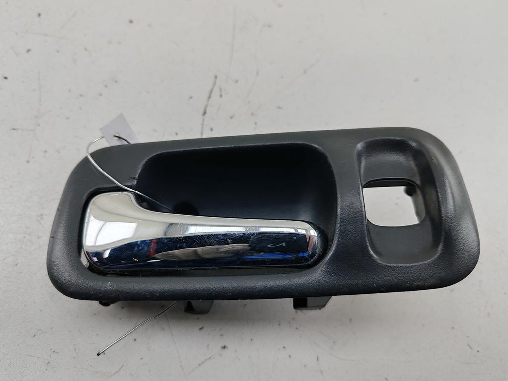 ручка внутренняя задняя левая Honda CR-V 2001, 2.0 л., бензин, МКПП, чёрный, внедорожник 5 дв.