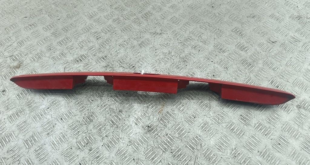накладка подсветки номера Volvo S40 / V40 2001, 1.6 л., бензин, МКПП, красный, седан