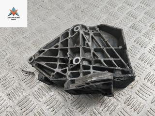 кронштейн компрессора кондиционера Audi A6 4B/C5 1998, 1.8 л., бензин, МКПП, серый, седан, 06B260885