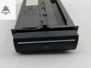 бардачок Audi A3 8P/8PA [рестайлинг] 2005, 2.0 л., дизель, АКПП, серый, хетчбэк 5 дв., 8P0941561D