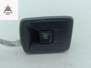 кнопка стеклоподъемника переднего правого Dacia (Renault) Sandero II 2019, 1.0 л., бензин, МКПП, белый, хетчбэк 5 дв.