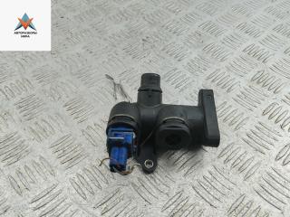 фланец (тройник) системы охлаждения Audi A6 4B/C5 1998, 1.8 л., бензин, МКПП, серый, седан, 056121133