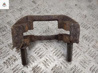 скоба суппорта IVECO Daily 4 поколение 2008, 2.3 л., дизель, АКПП, белый, микроавтобус