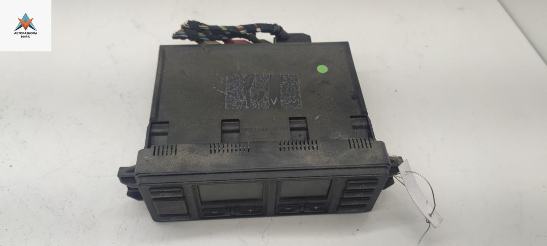 блок управления печки / климат-контроля Audi A4 B5 1996, 1.8 л., бензин, МКПП, серый, универсал - фото №1