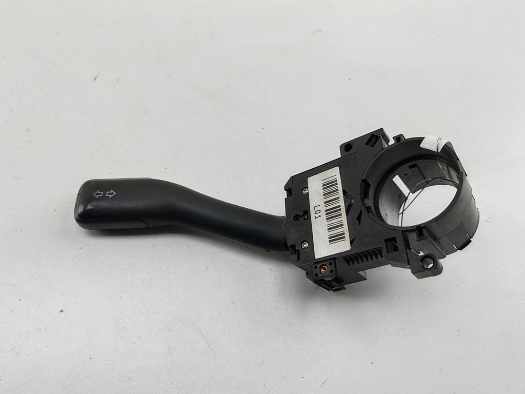 переключатель поворотов Volkswagen Passat B5 1999, 1.9 л., дизель, МКПП, синий, универсал, 8L0953513G
