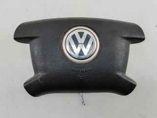 подушка безопасности водителя Volkswagen Caddy 3 поколение 2005, 2.0 л., дизель, МКПП, белый, фургон, 2K0880201B