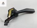 переключатель поворотов Volkswagen Golf 5 поколение 2006, 2.0 л., дизель, МКПП, чёрный, хетчбэк 5 дв., 1K0953513 - фото №3