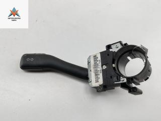 переключатель поворотов Volkswagen Golf 4 поколение 1999, 1.6 л., бензин, АКПП, серый, хетчбэк 5 дв., 8L0953513G