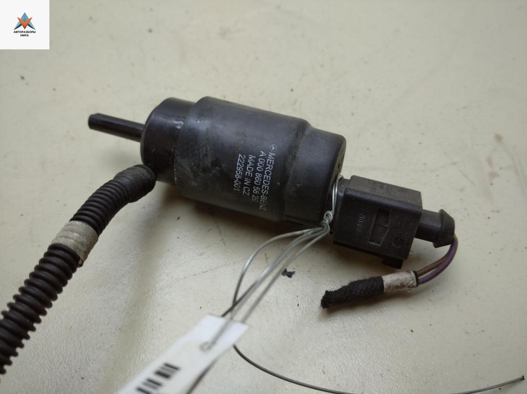 насос (моторчик) омывателя стекла Mercedes-Benz Vito-2 / Viano W639 2010, красный, микроавтобус, A0008605826 - фото №1