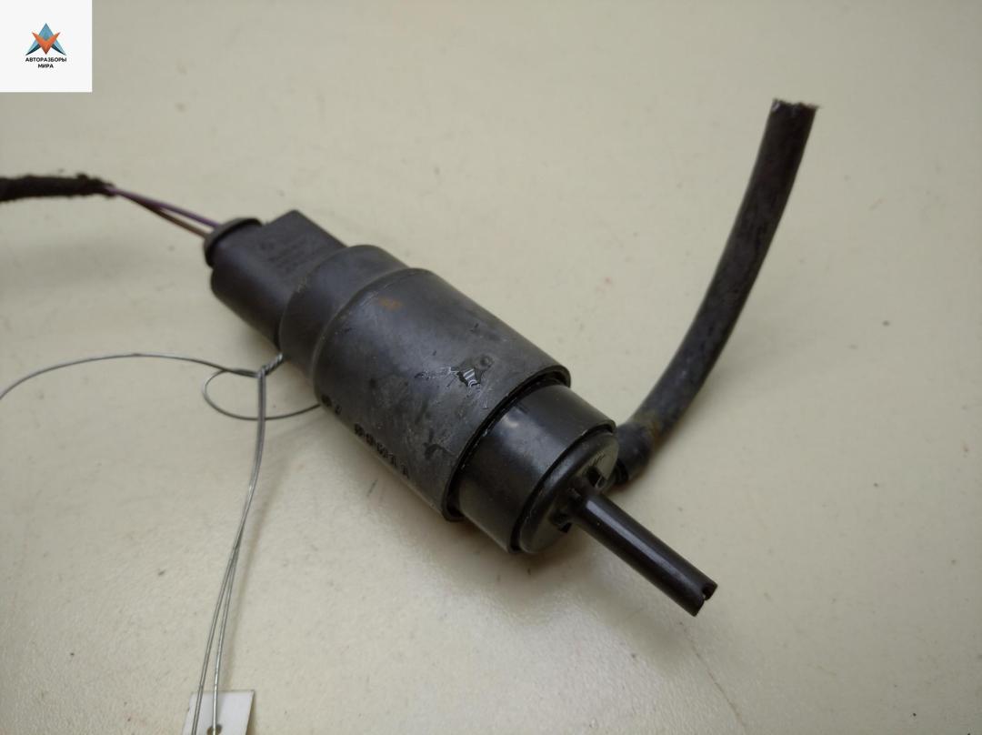 насос (моторчик) омывателя стекла Mercedes-Benz Vito-2 / Viano W639 2010, красный, микроавтобус, A0008605826 - фото №1