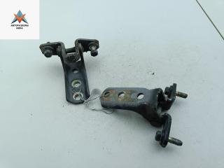 петля двери Mitsubishi Space Wagon 3 поколение (Typ N50) 2001, серый, минивэн