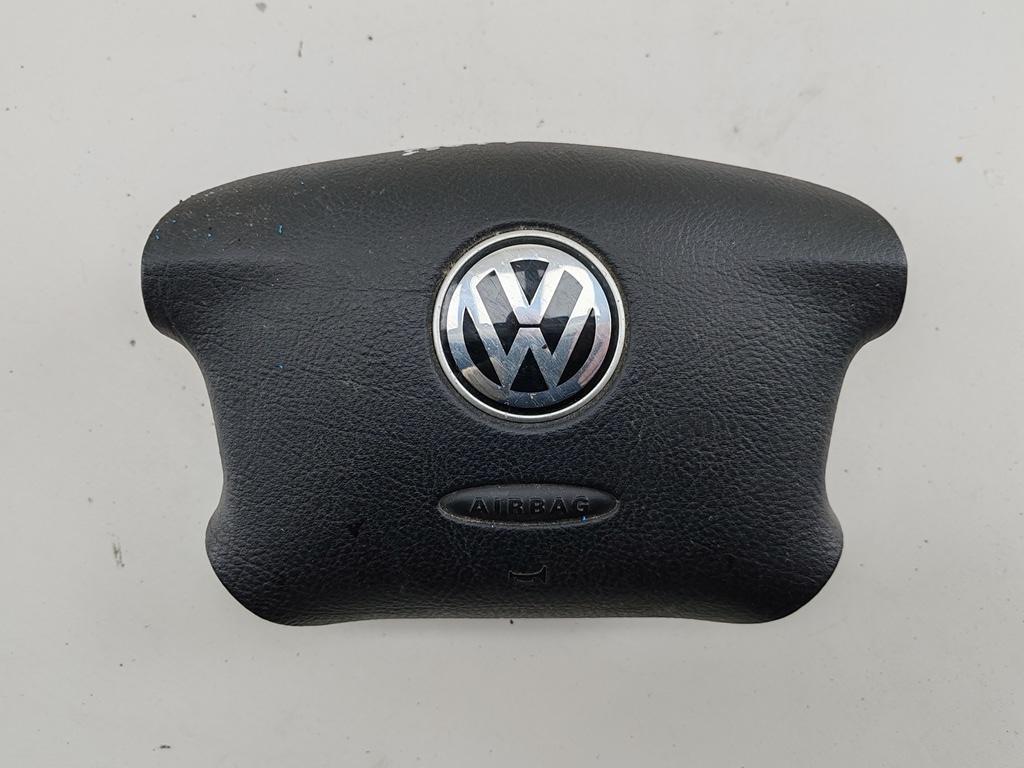 подушка безопасности водителя Volkswagen Golf-4 2002, 2.0 л., бензин, МКПП, серый, универсал, 3B0880201AS
