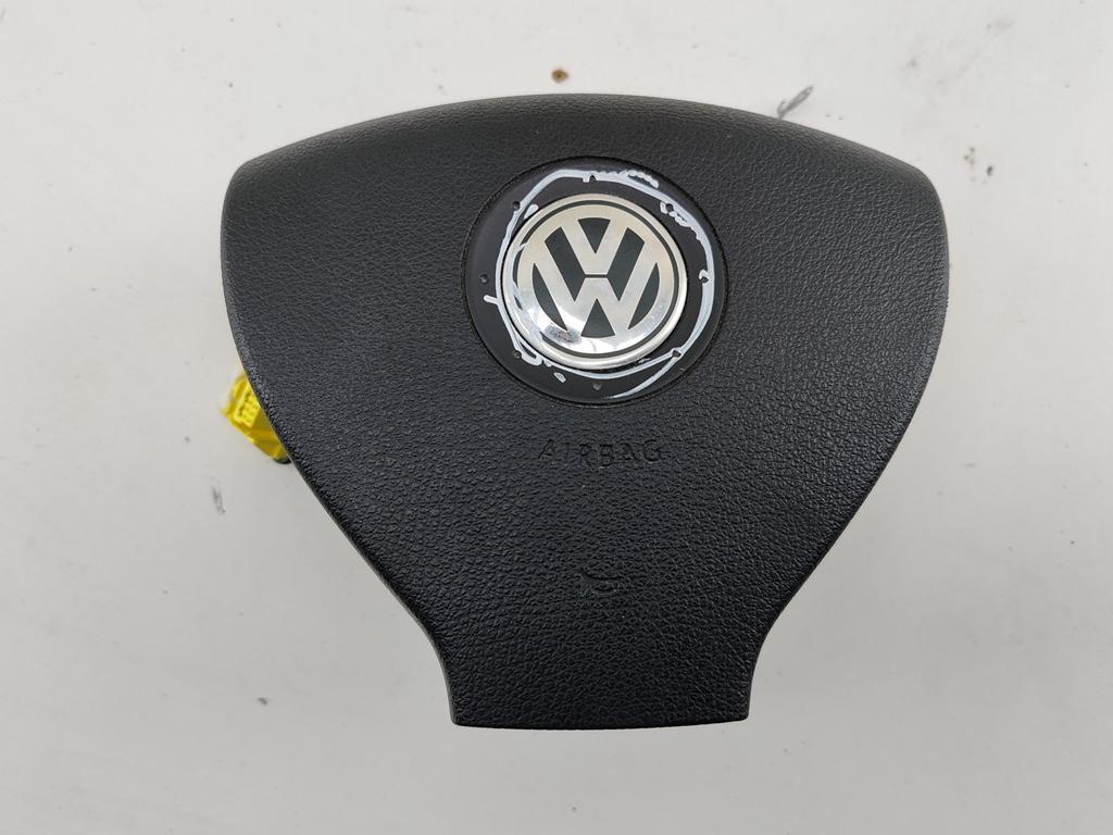 подушка безопасности водителя Volkswagen Golf 5 поколение 2006, 1.4 л., бензин, МКПП, синий, хетчбэк 5 дв., 1K0880201AF - фото №1