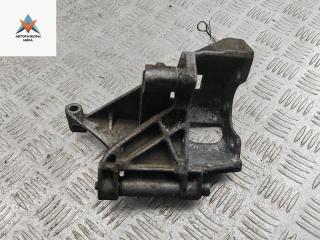 кронштейн гидроусилителя Volkswagen Golf 3 поколение 1997, 1.8 л., бензин, АКПП, серый, хетчбэк 3 дв., 028145523E, 028145531C