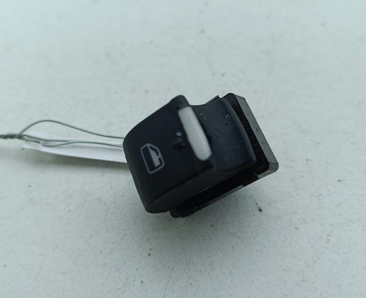 кнопка стеклоподъемника переднего правого Audi Q7 4L 2006, 4.2 л., бензин, АКПП, серый, внедорожник 5 дв., 4F0959855