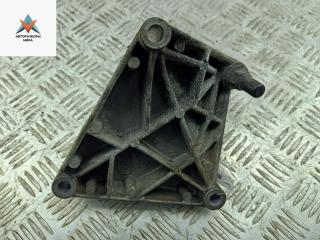 кронштейн КПП Renault Scenic 1 поколение [рестайлинг] 1999, 2.0 л., бензин, МКПП, серый, минивэн, 7700832251