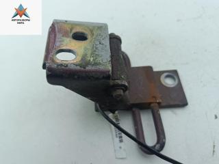 петля двери Audi A4 B5 1997, красный, седан, 8D0831411B