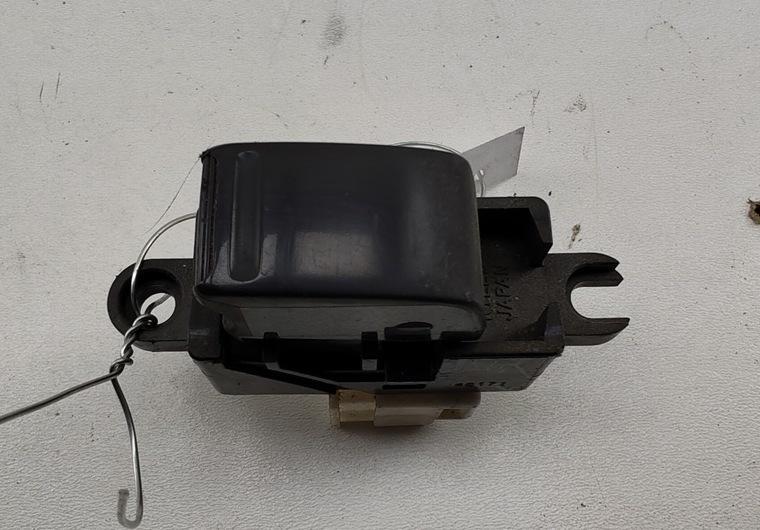 кнопка стеклоподъемника переднего правого Nissan X-Trail T30 2004, 2.2 л., дизель, МКПП, серый, внедорожник 5 дв.