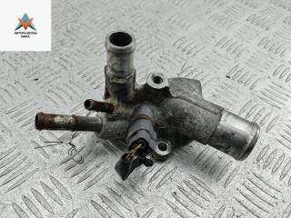 фланец (тройник) системы охлаждения Renault Koleos 1 поколение 2008, 2.5 л., бензин, МКПП, серый, внедорожник 5 дв.