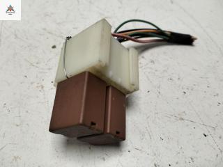 блок реле Renault Scenic 2 поколение 2005, 1.9 л., дизель, МКПП, чёрный, минивэн