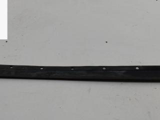 уплотнитель двери Mercedes-Benz M-Class ML W164 2006, 4.0 л., дизель, АКПП, чёрный, внедорожник 5 дв., A1646905062