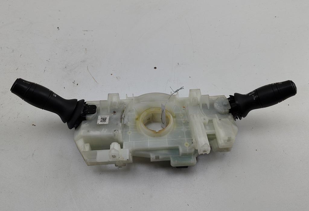 переключатель подрулевой Renault Laguna III 2008, 2.0 л., бензин, МКПП, чёрный, универсал, 255670001R