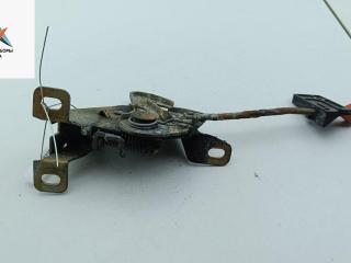 замок капота Volkswagen Transporter T4 1991, 2.5 л., бензин, МКПП, синий, микроавтобус, 701823509