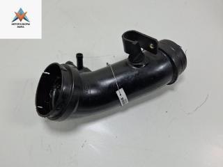 патрубок воздушного фильтра Audi A4 B5 1995, 1.8 л., бензин, 058133357A